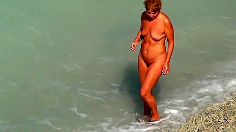 Naked girls at the real nude beaches | watch  HD candid cam xxx video for free