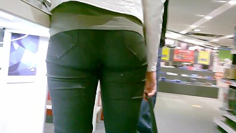 chasseur de petits culs - hunter asses | watch  HD candid cam porn video for free