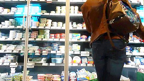 Nice MILF ass in Jeans | watch  HD voyeur cam xxx movie for free