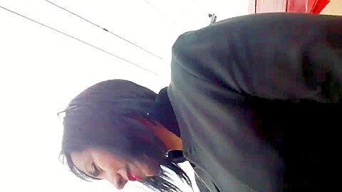culito de milf | watch  HD candid camera porn video for free