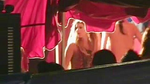 Un desfile de modelos | watch  HD hidden cam xxx movie for free
