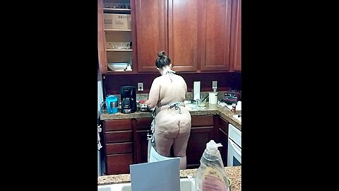 Wife Cookin' In The Kitchen | watch  HD candid cam xxx video for free