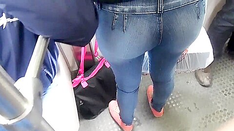 Cilito Coqueton en el metro | watch  HD candid cam porn movie for free