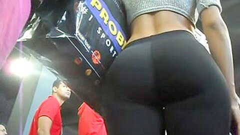 Loura da bunda carnuda empinada de legging preto | watch  HD hidden cam sex video for free