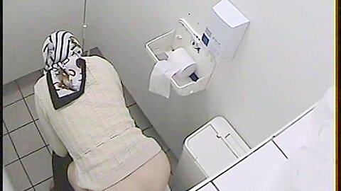 Granny got her ass on toilet voyeur video while pissing | watch  HD spy camera sex video for free